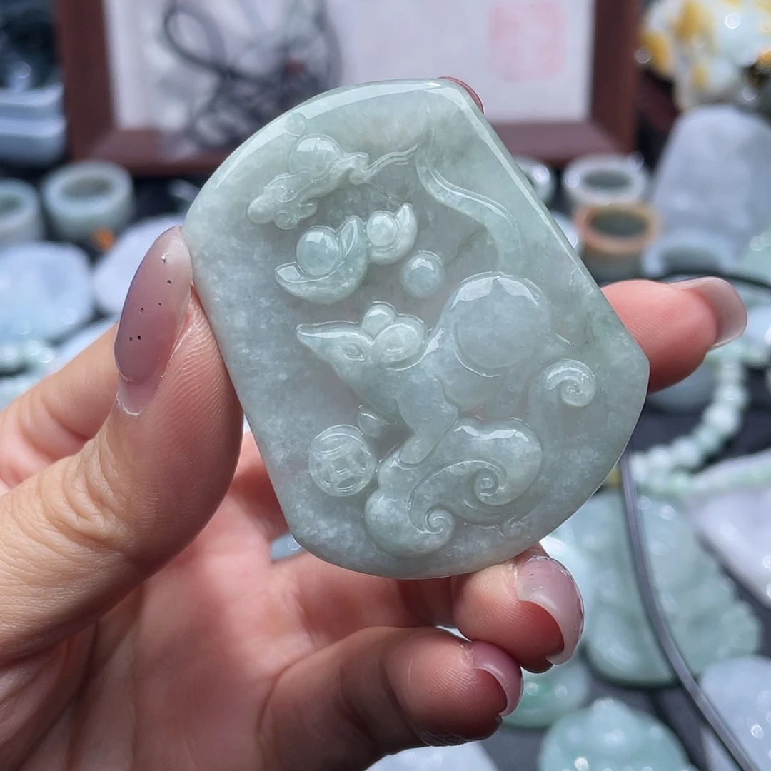 翡翠未镶嵌颈饰翡翠