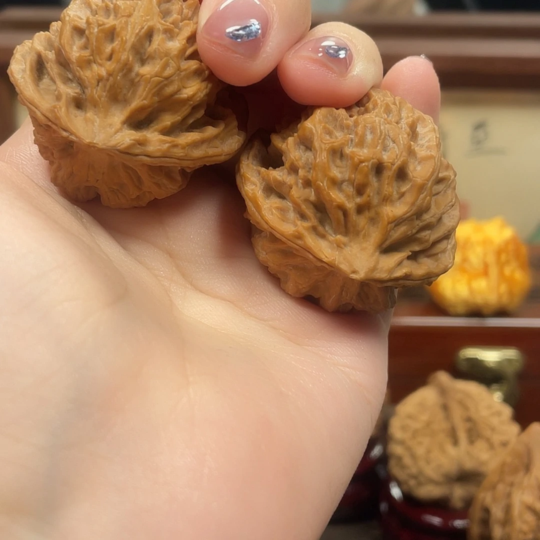 ****文玩核桃吊坠苹果