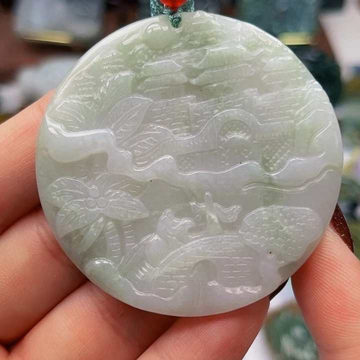 翡翠未镶嵌颈饰挂件