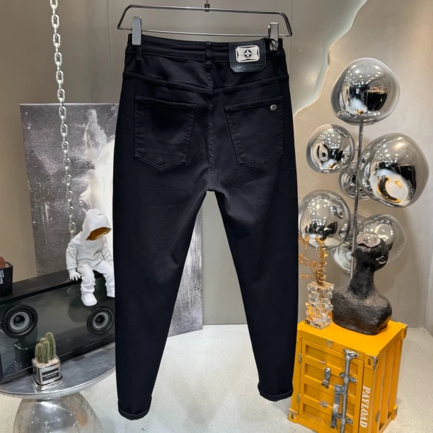 25年秋季轻奢小脚黑色青春活力修身弹力牛仔裤做旧韩版法式微弹
