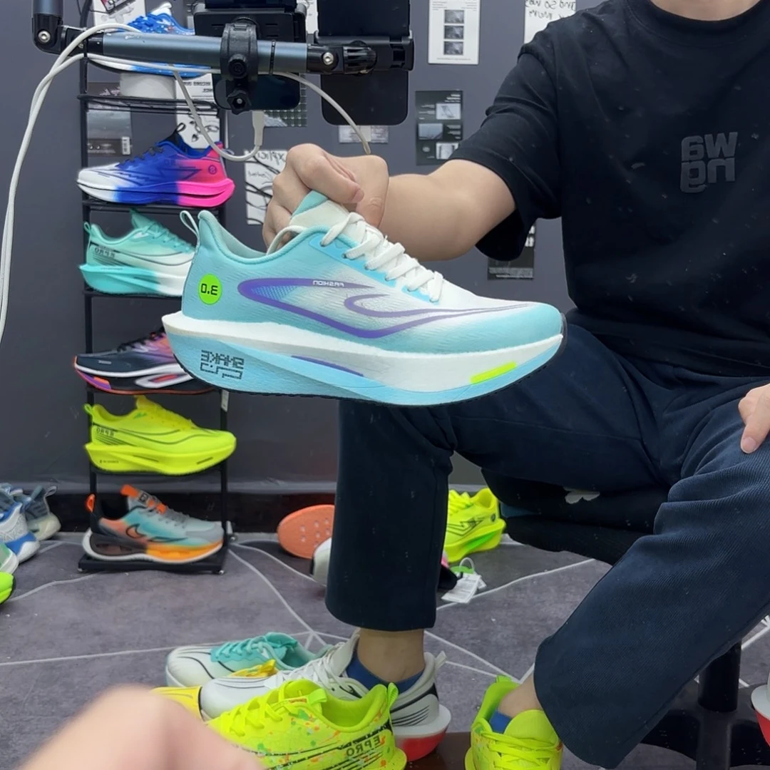 44码，月兰色跑步鞋，断码特价