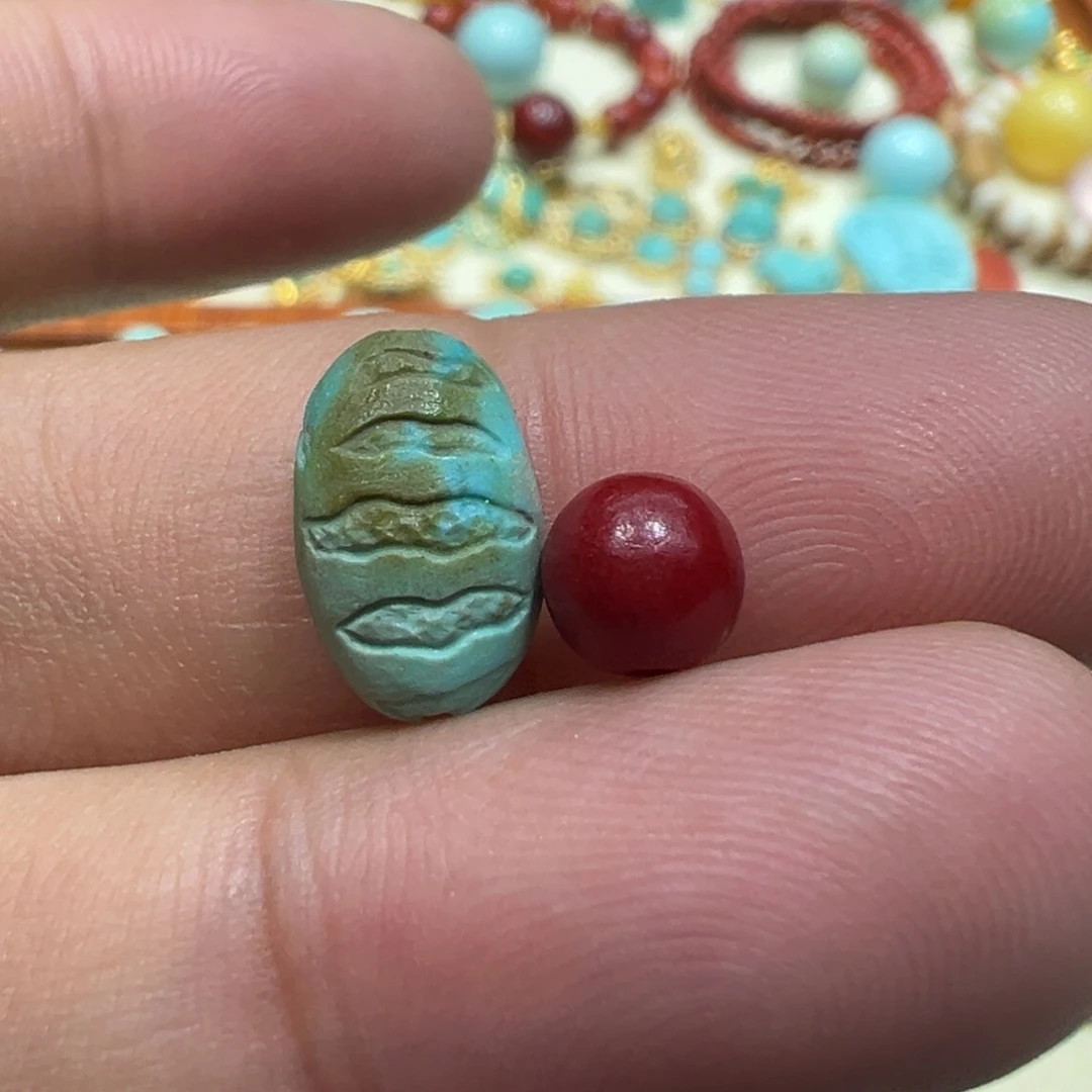 颈饰未镶嵌南红玛瑙