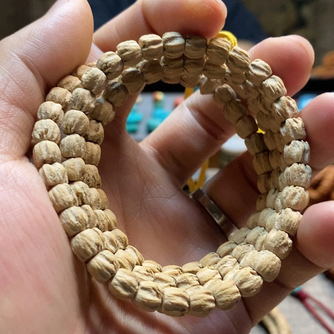 吊坠柏香籽/百香籽热振粉皮方块顺