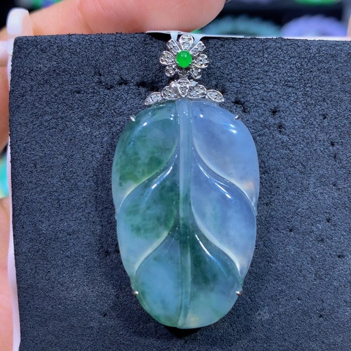 翡翠18K金镶嵌手链翡翠