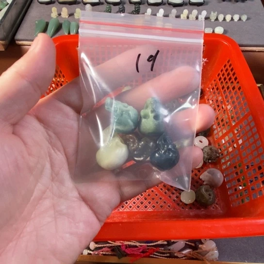 E***D和田玉未镶嵌颈饰