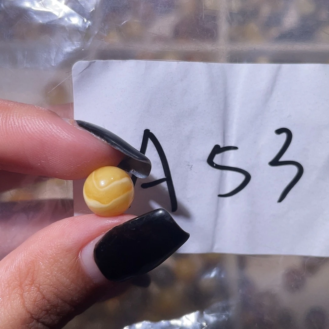 未镶嵌琥珀裸石9.3福利