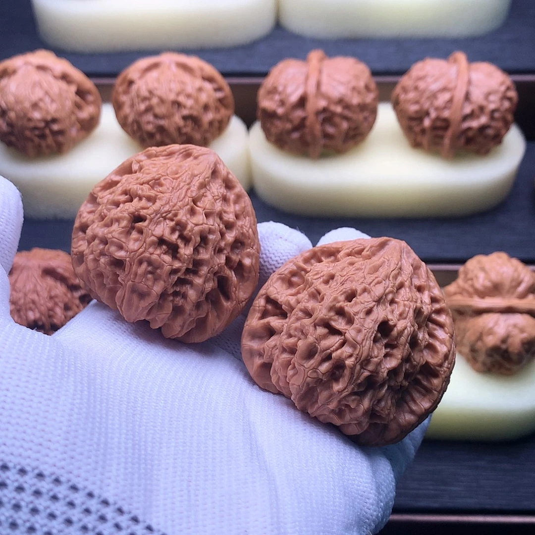 文玩核桃吊坠476号虎头王44+