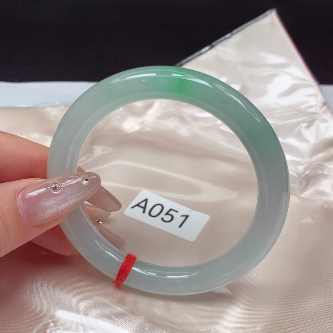 翡翠手镯未镶嵌手镯54