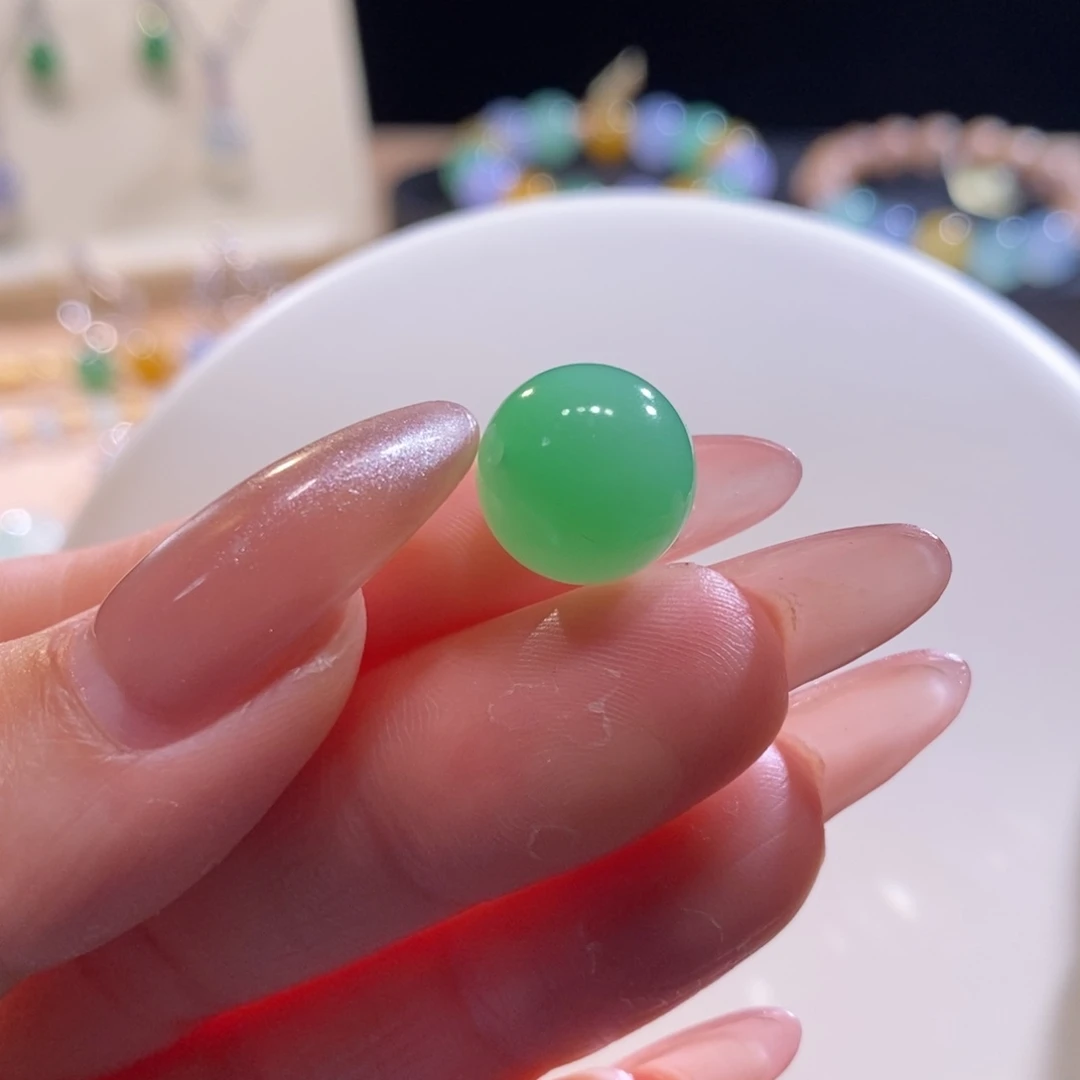 翡翠未镶嵌颈饰翡翠冰甜绿珠