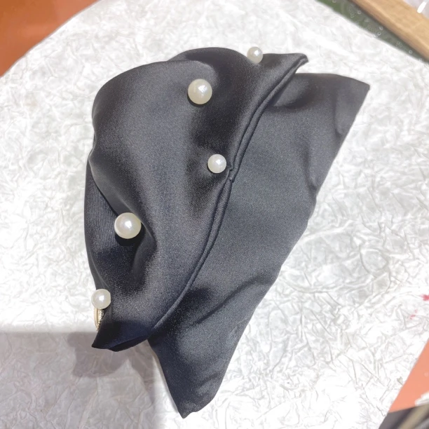 14775 珠珠蝴蝶结 黑色抓夹