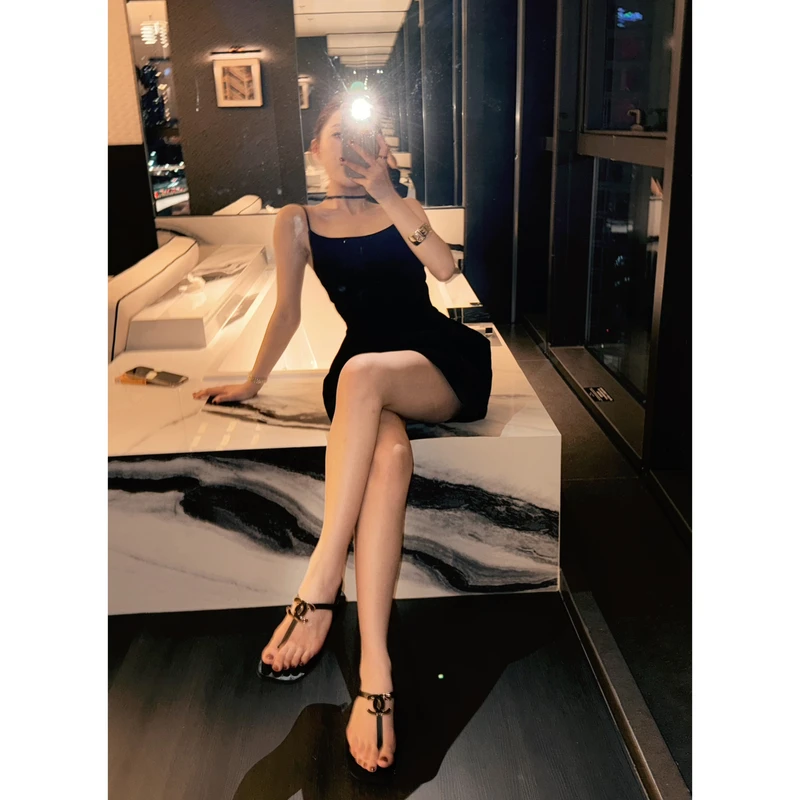 【娇娇私服定制】新款丝绒小礼裙吊带小黑裙82077#