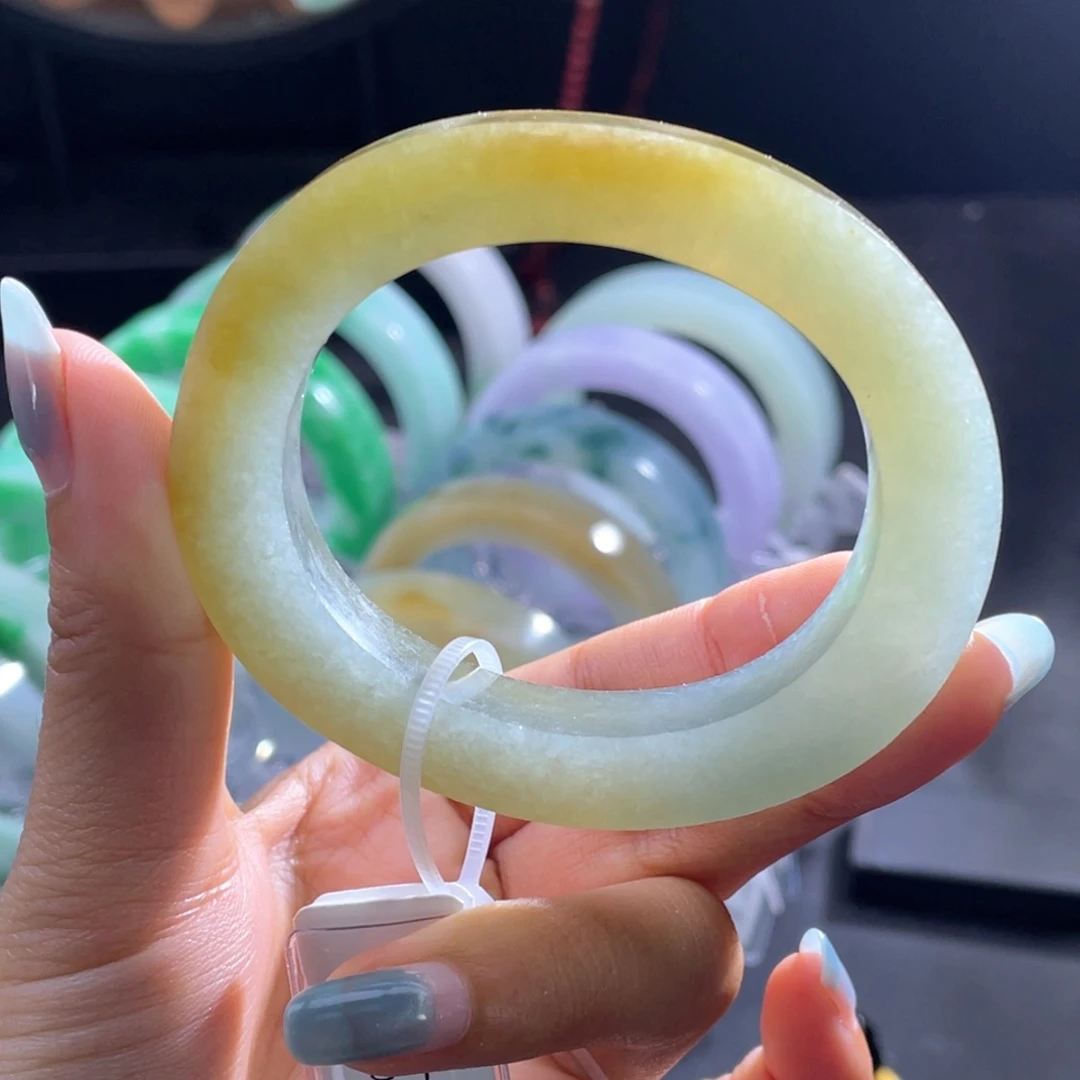 未镶嵌手镯定制翡翠