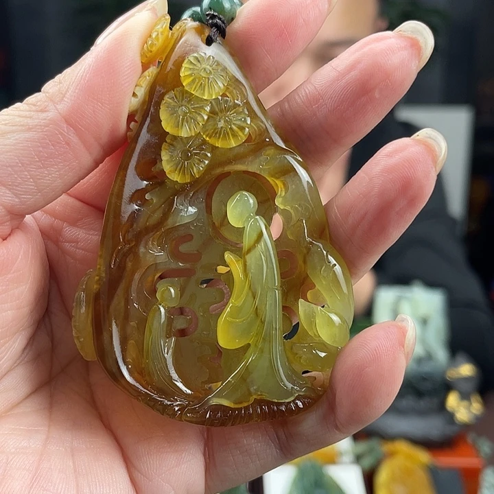 未镶嵌蛇纹石玉颈饰