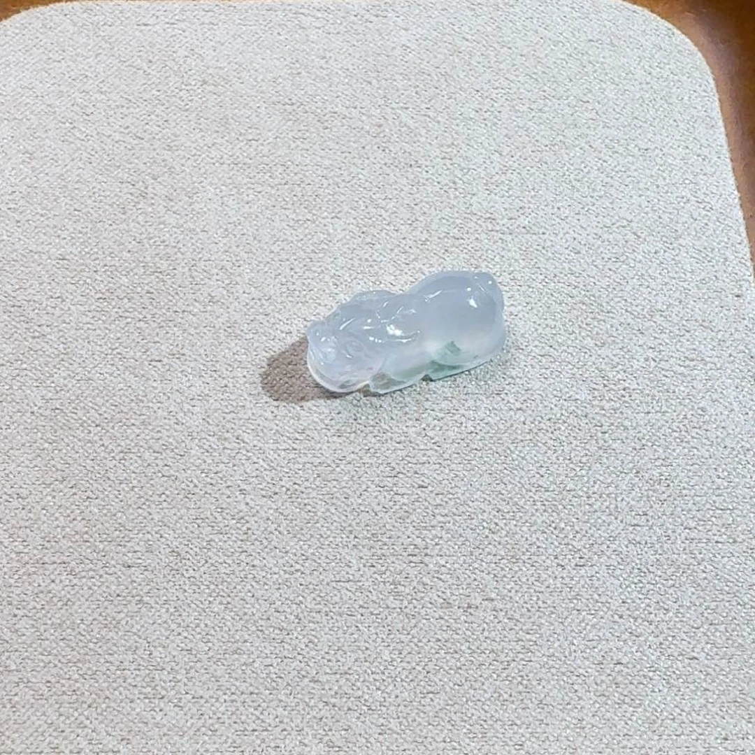 N***A翡翠未镶嵌颈饰天然A货翡翠貔貅