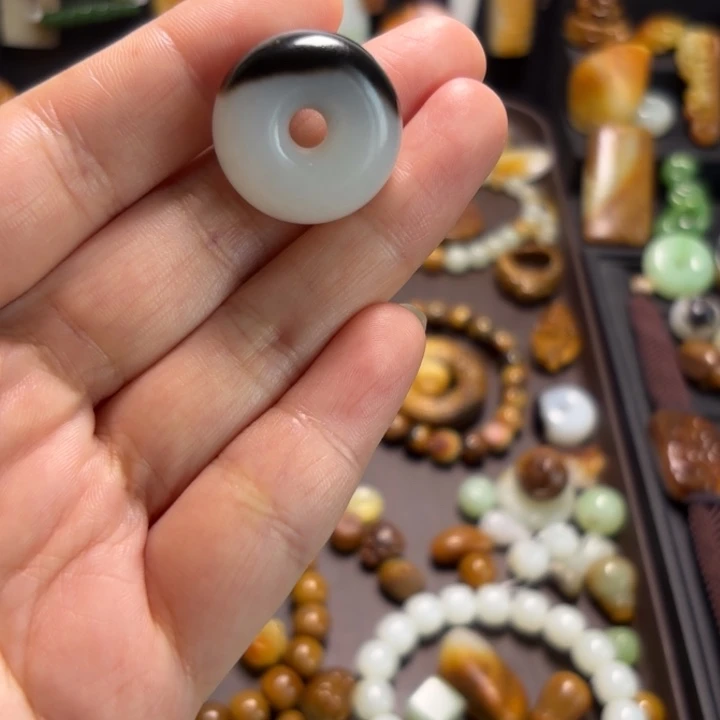 心***！和田玉未镶嵌颈饰