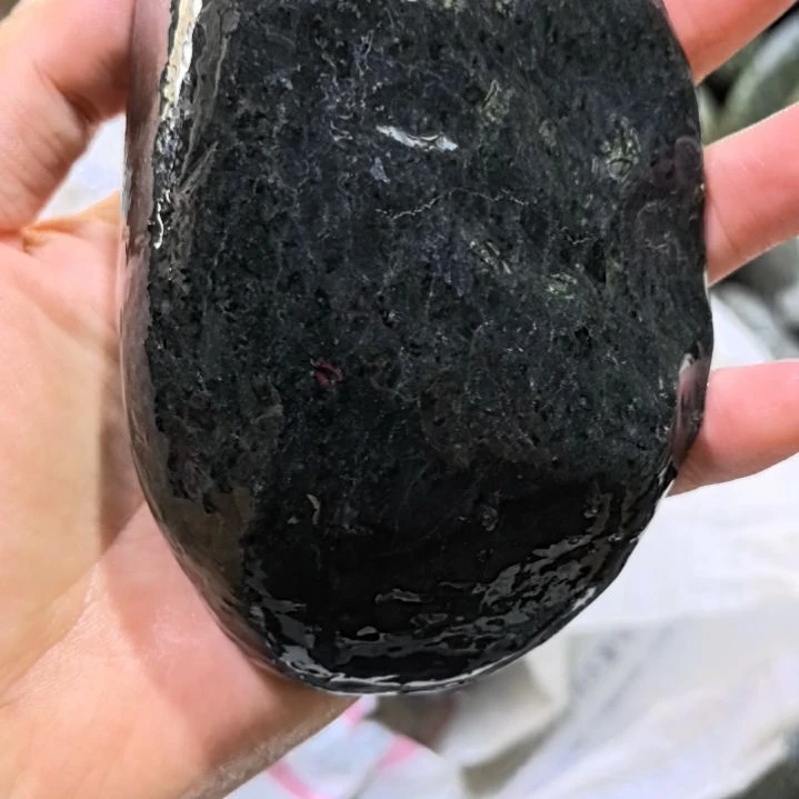 小***茱有机玻璃藏玉药王石原石一个