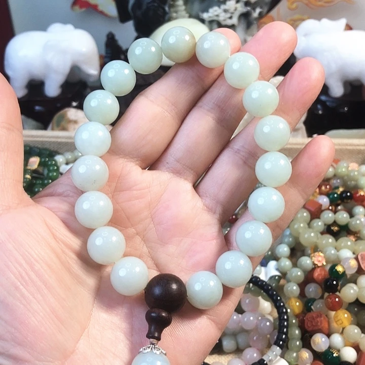 和田玉未镶嵌手串