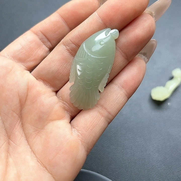 【闪购商品】颈饰未镶嵌和田玉