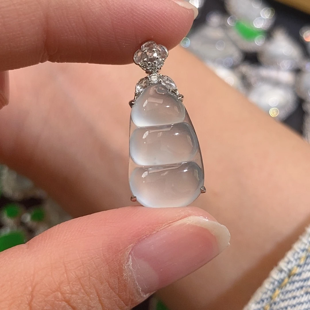 翡翠颈饰18K金镶嵌天然缅甸A货翡翠