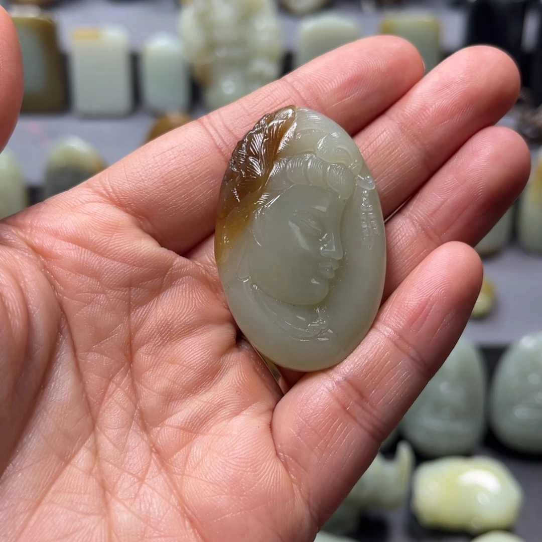 和田玉颈饰未镶嵌