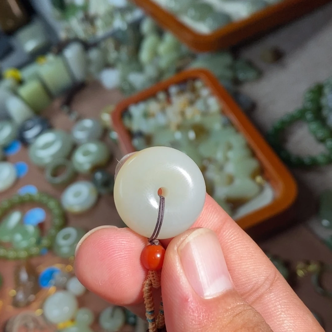 和田玉未镶嵌吊坠(不含链)