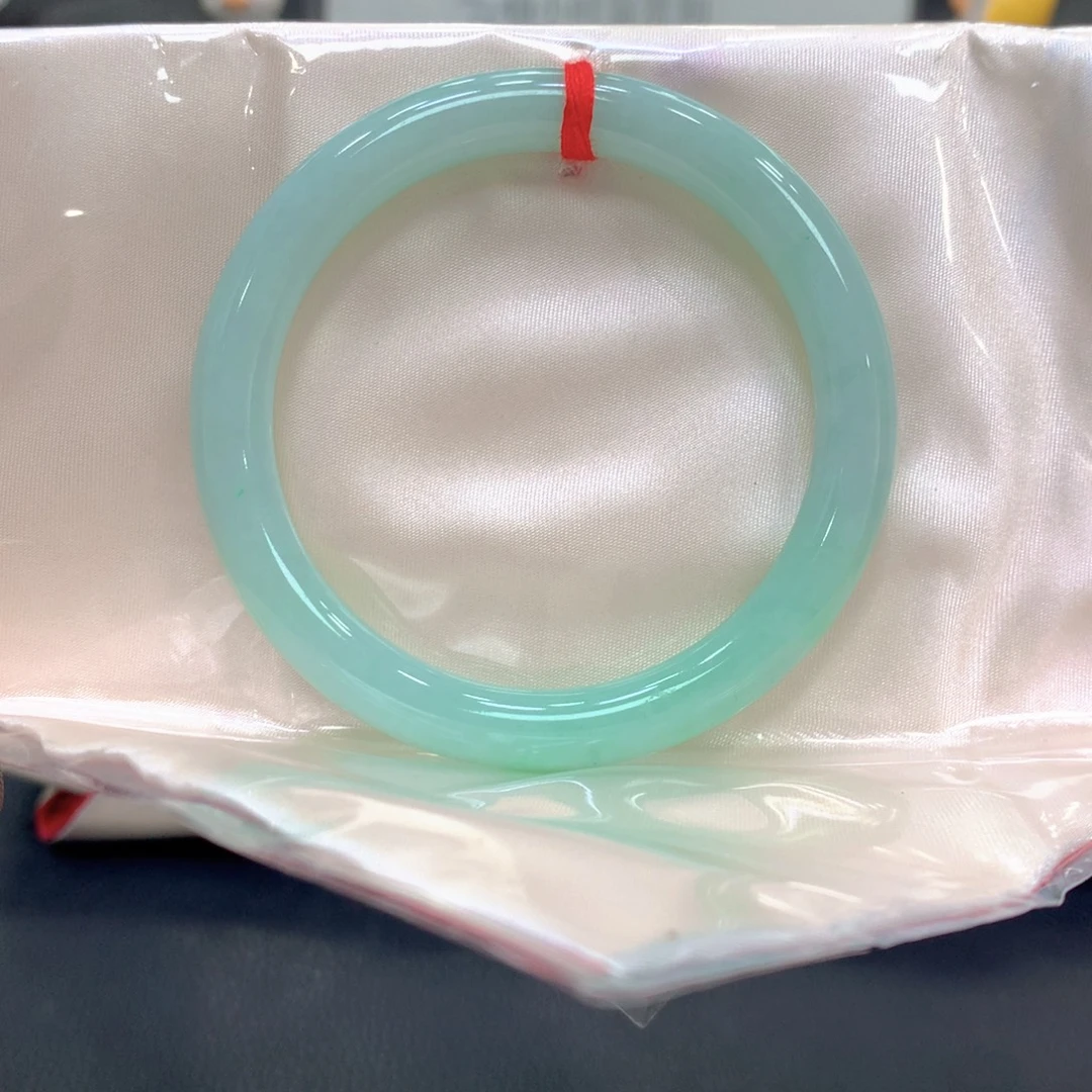 翡翠未镶嵌手镯翡翠27