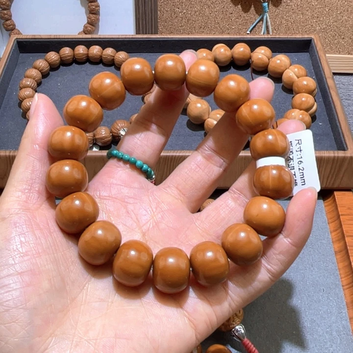 猴头核桃手串聚宝盆精品老型手串