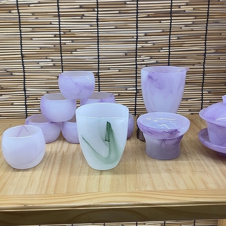 陈***)手工艺品琉璃飘紫一套，主人杯1飘绿公杯