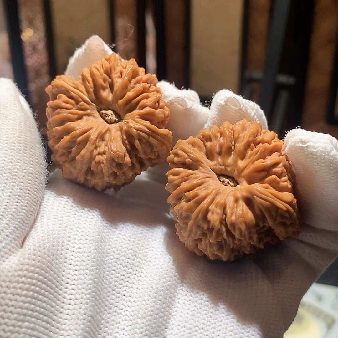 文玩核桃把件39凹底南疆