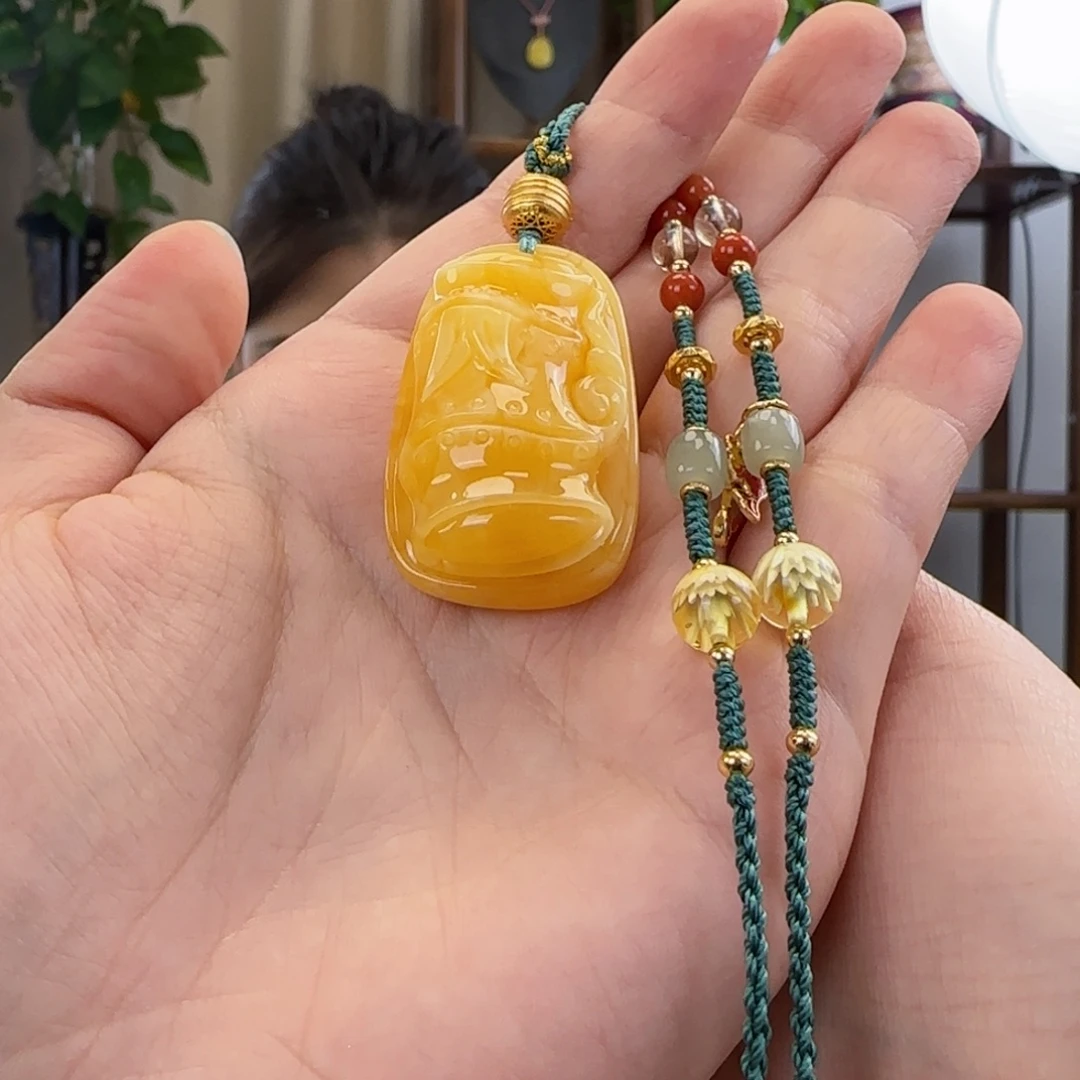 蜜蜡吊坠(赠链)未镶嵌