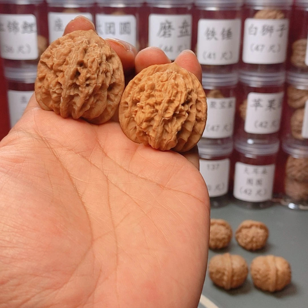 核桃把件40全品盘龙虎头