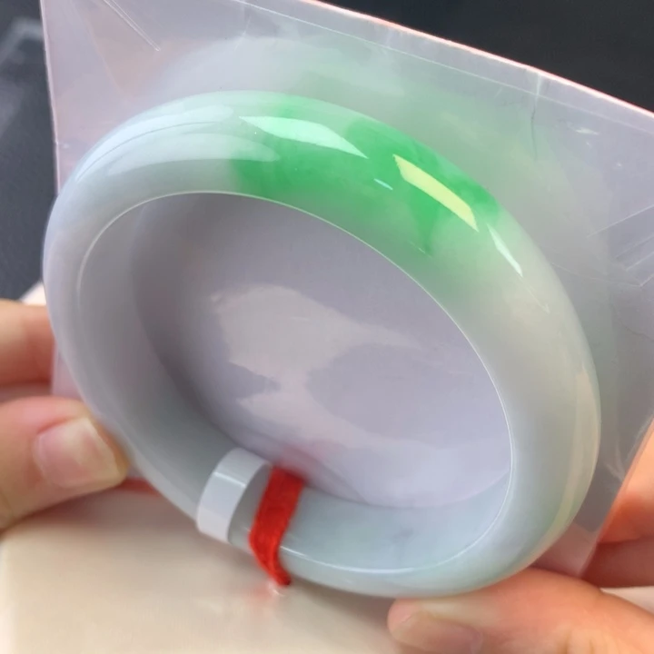 翡翠未镶嵌手镯56圈