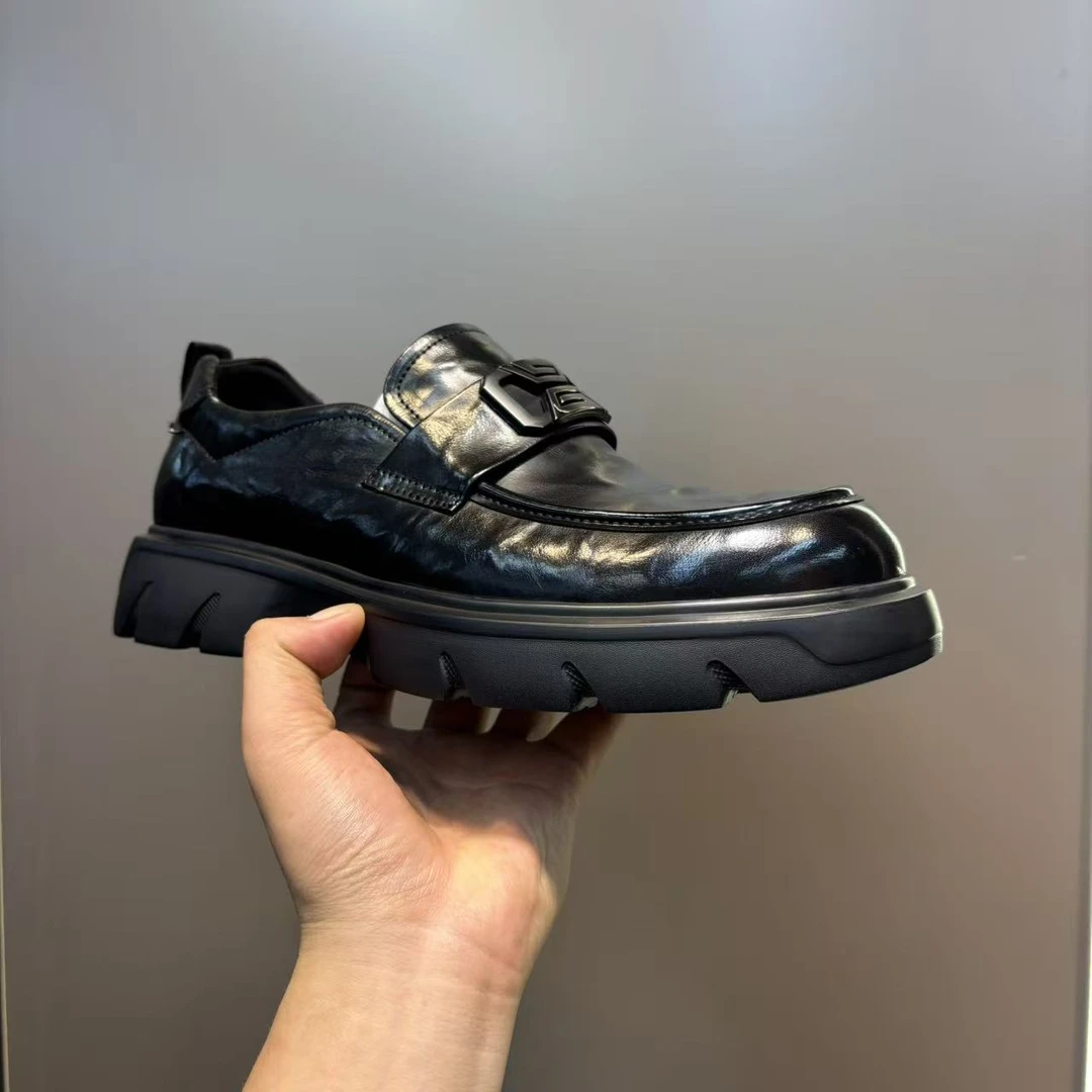 2025年早秋新款潮流百搭舒适精致轻奢高端男士时尚休闲鞋男士皮鞋