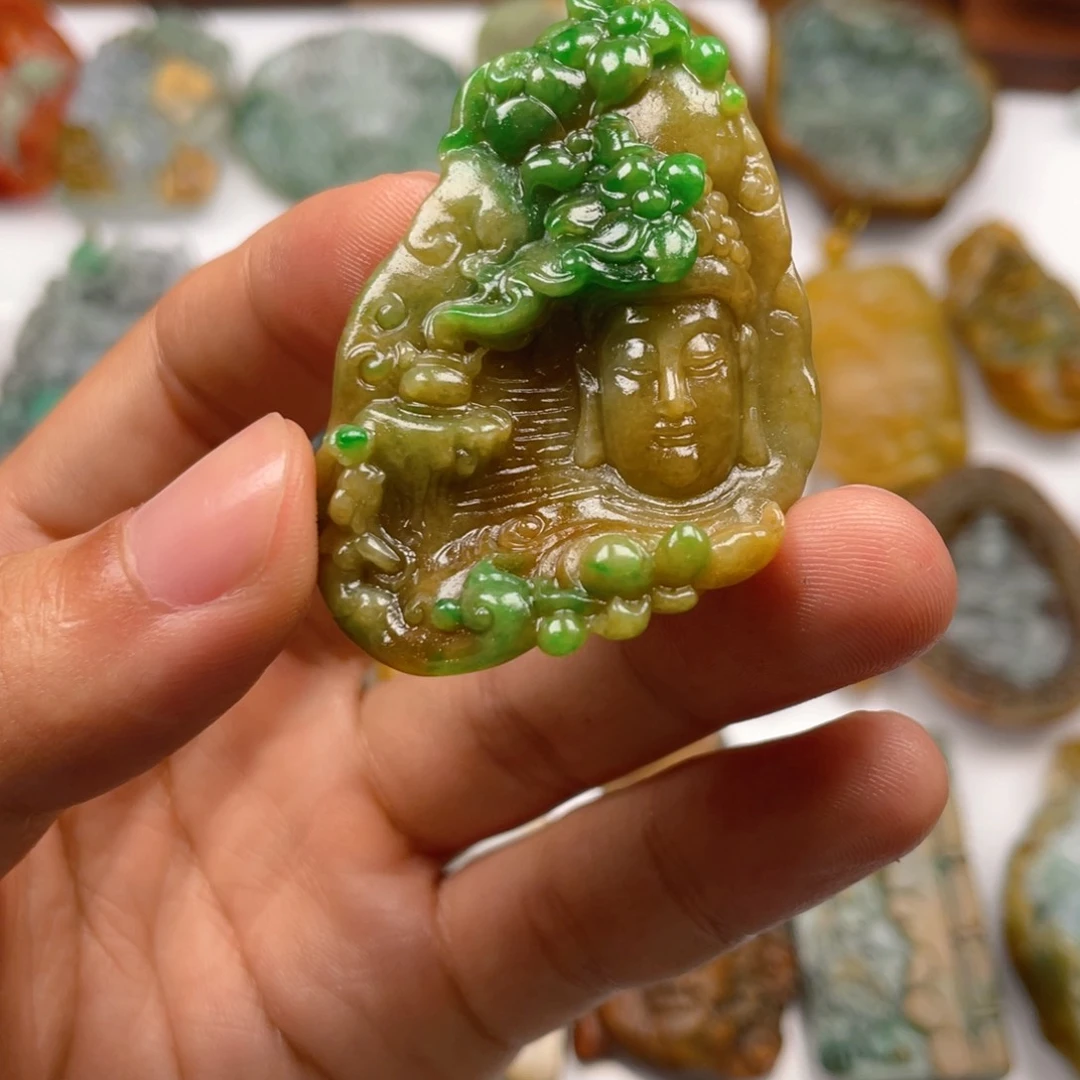 黄***潾定制翡翠未镶嵌翡翠