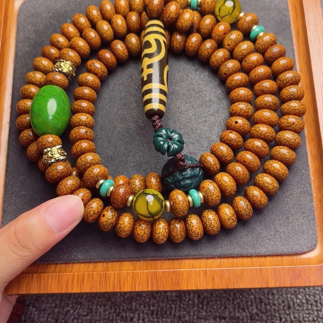 乔***e吊坠星月菩提星月菩提