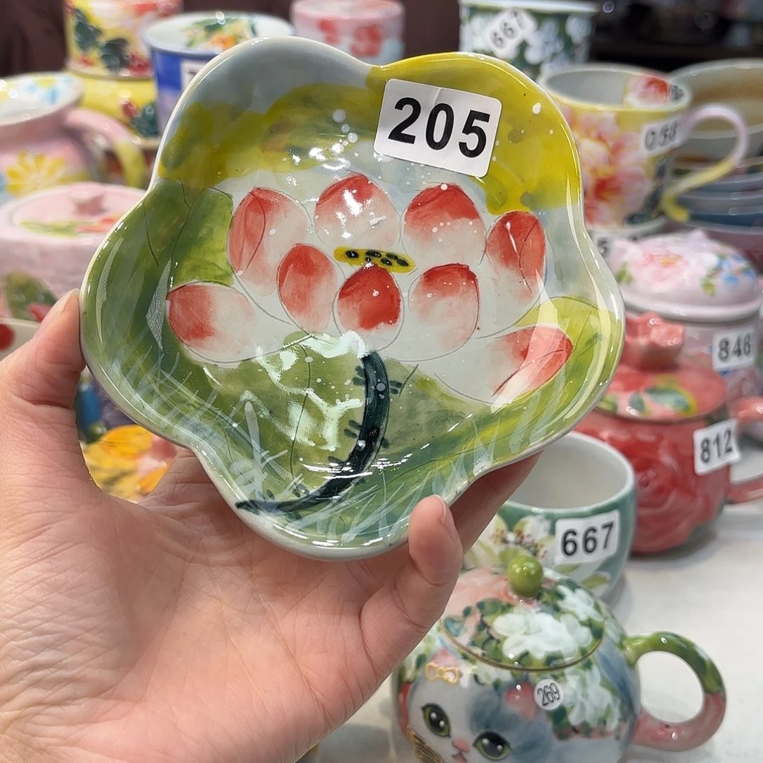 瓷片兔兔好可爱呀打