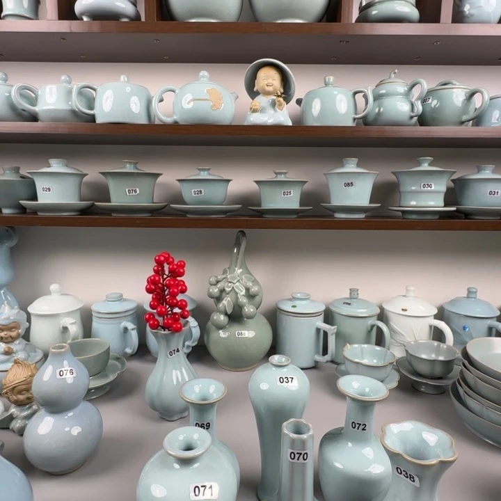 坏***瓷片汝瓷小花瓶圈足烧天青釉微瑕