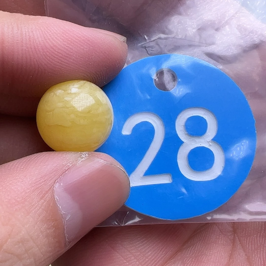 蜜蜡未镶嵌珠宝奇石14.8mm微皮点