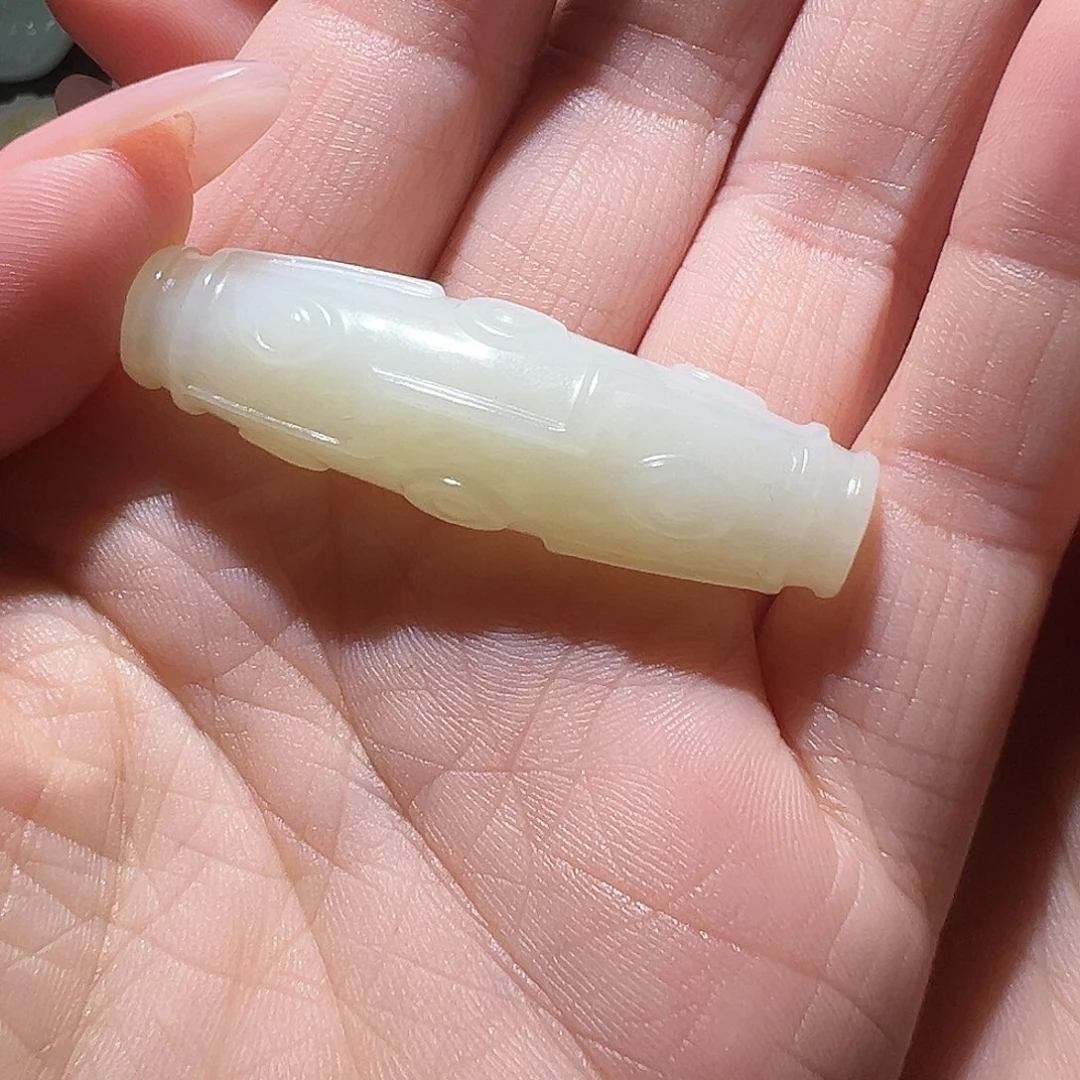 颈饰未镶嵌和田玉青**原