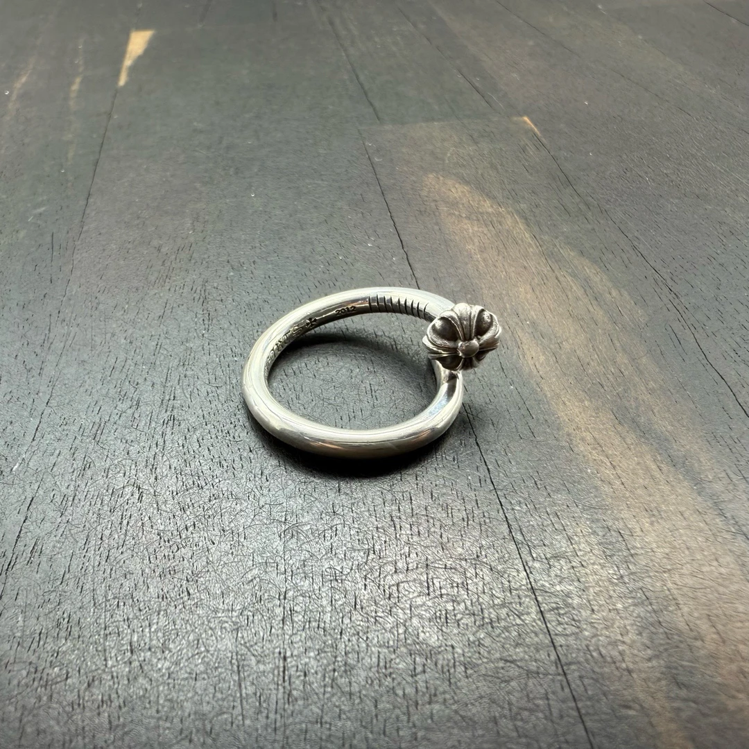 US10码 Chrome Hearts 克罗心 十字花蘑菇头钉子戒指