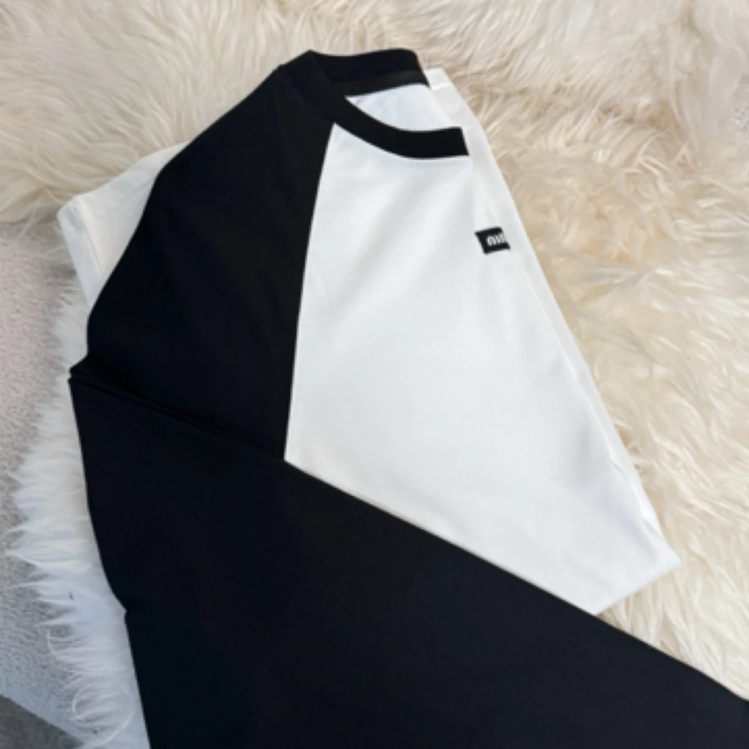 9073秋冬定制款插肩袖字母刺绣宽松长袖T恤