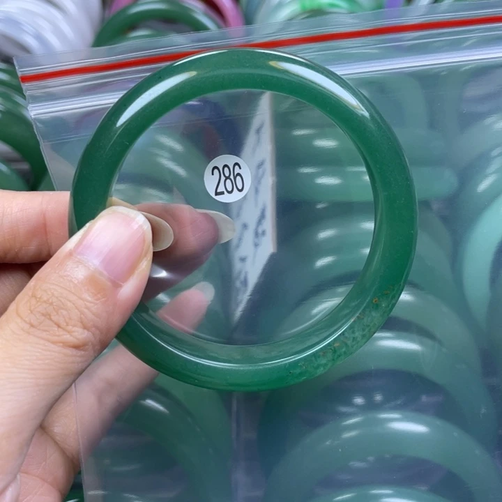 未镶嵌手镯石英质玉57
