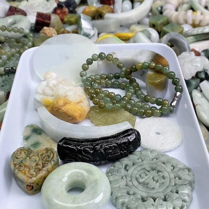 翡翠未镶嵌颈饰天然翡翠13号