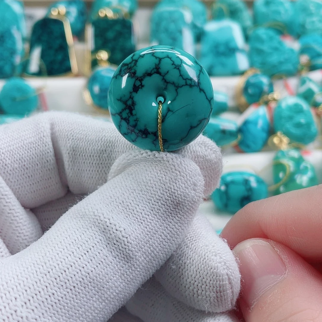 绿松石未镶嵌颈饰直径25.4