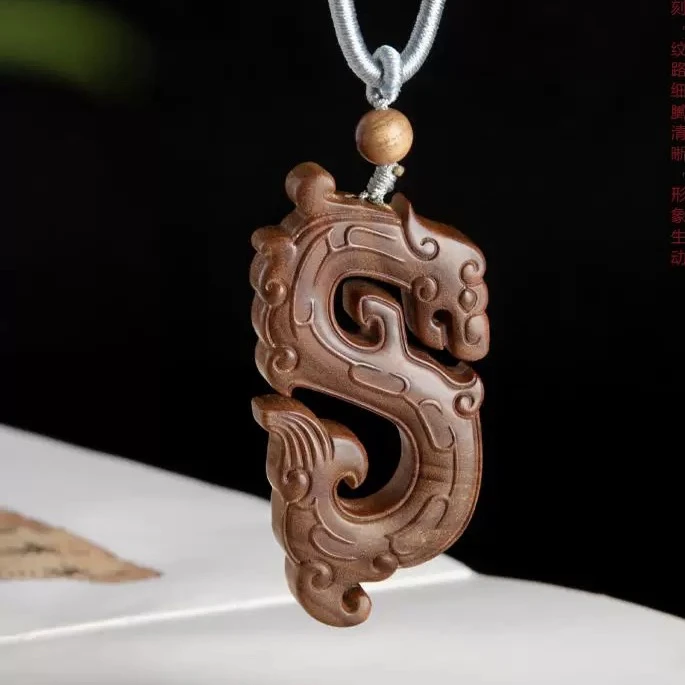 印度老山檀黑肉古龙吊坠檀香木璃龙雕刻牌文玩手把件随身挂饰礼品