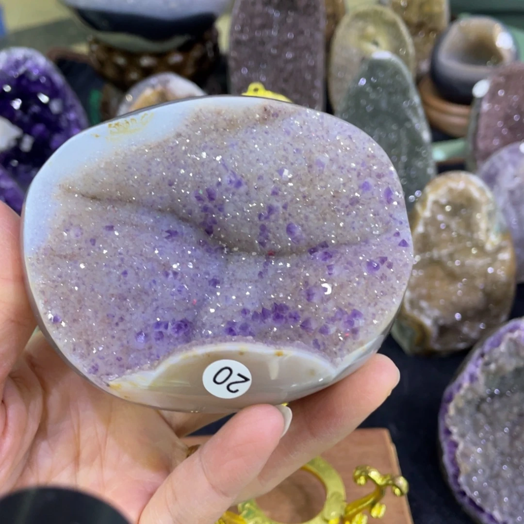 未镶嵌水晶大型摆件（非配饰）