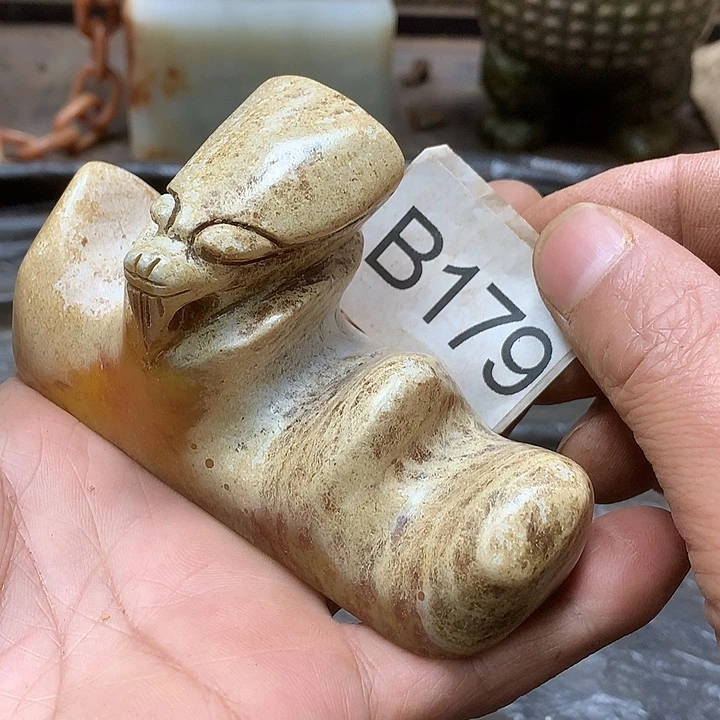 未镶嵌和田玉挂件