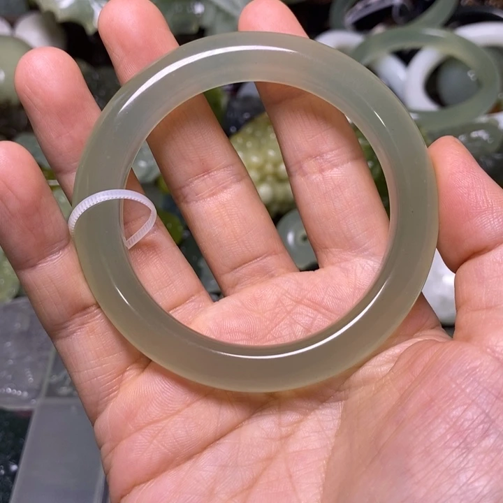 岫玉未镶嵌岫玉手镯张*