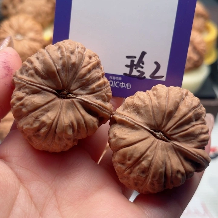 吊坠文玩核桃?****文玩核桃2