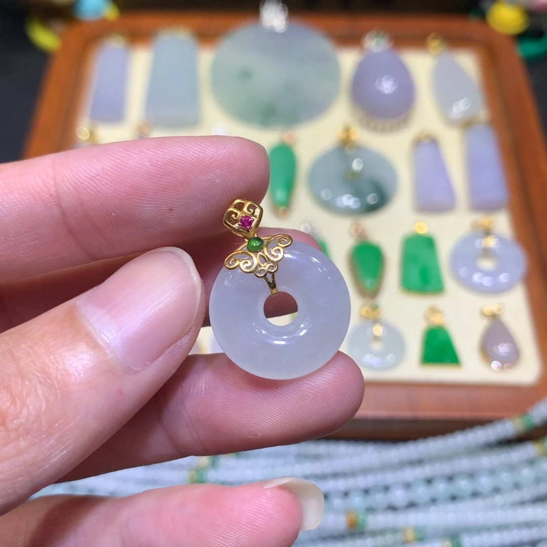 吊坠(不含链)18K金镶嵌翡翠